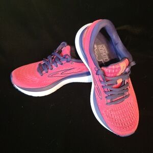 Brooks Glycerin 19 Women's Running Shoe Size 6 Pink and Purple